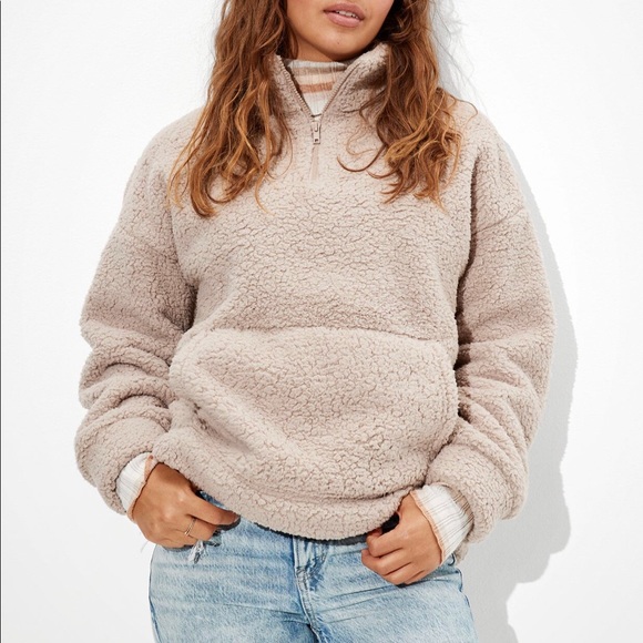 American Eagle Outfitters Sweaters - Super soft Sherpa sweatshirt from American Eagle